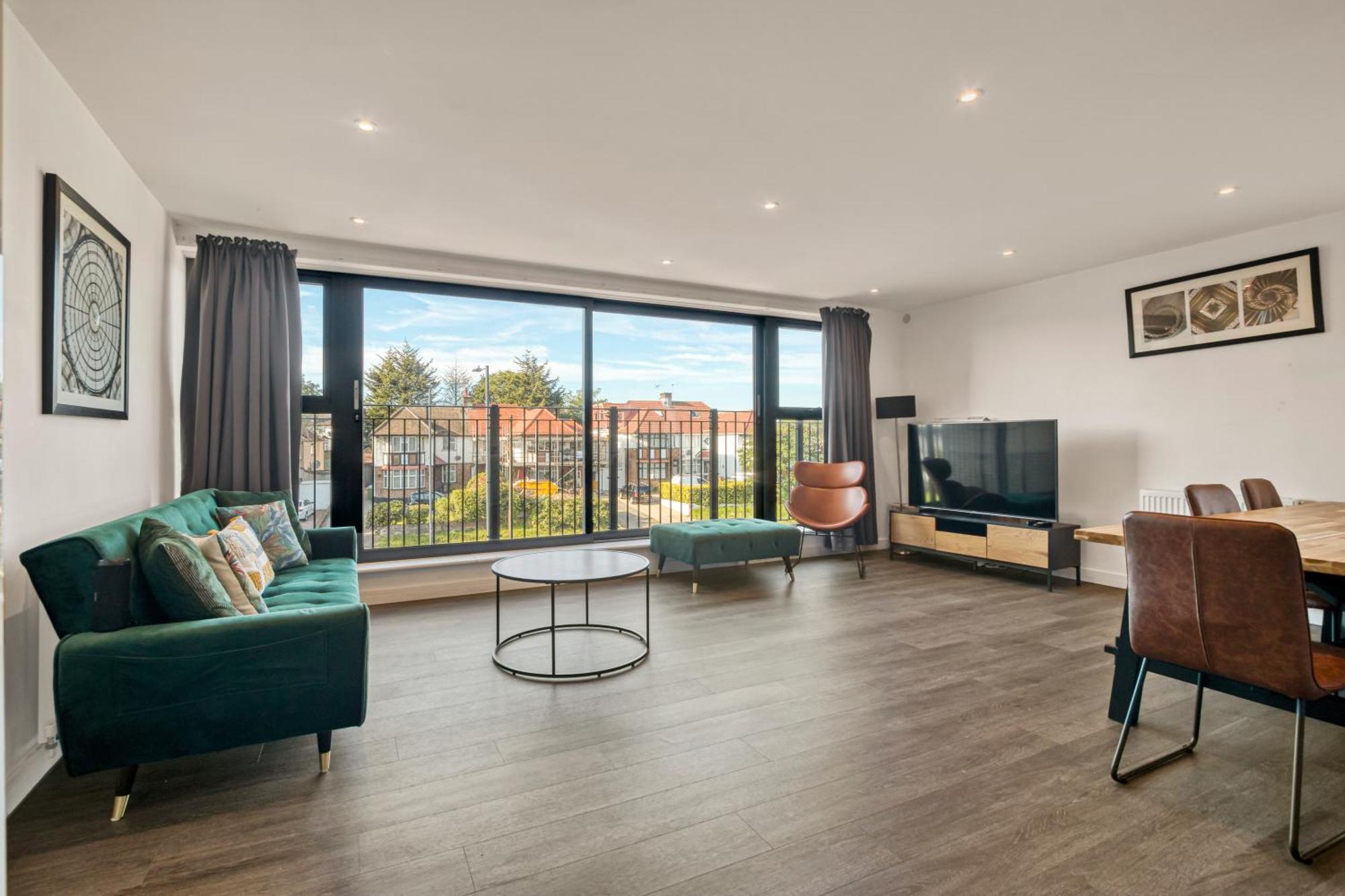 Апартаменты Modern Penthouse In Wembley Лондон Экстерьер фото