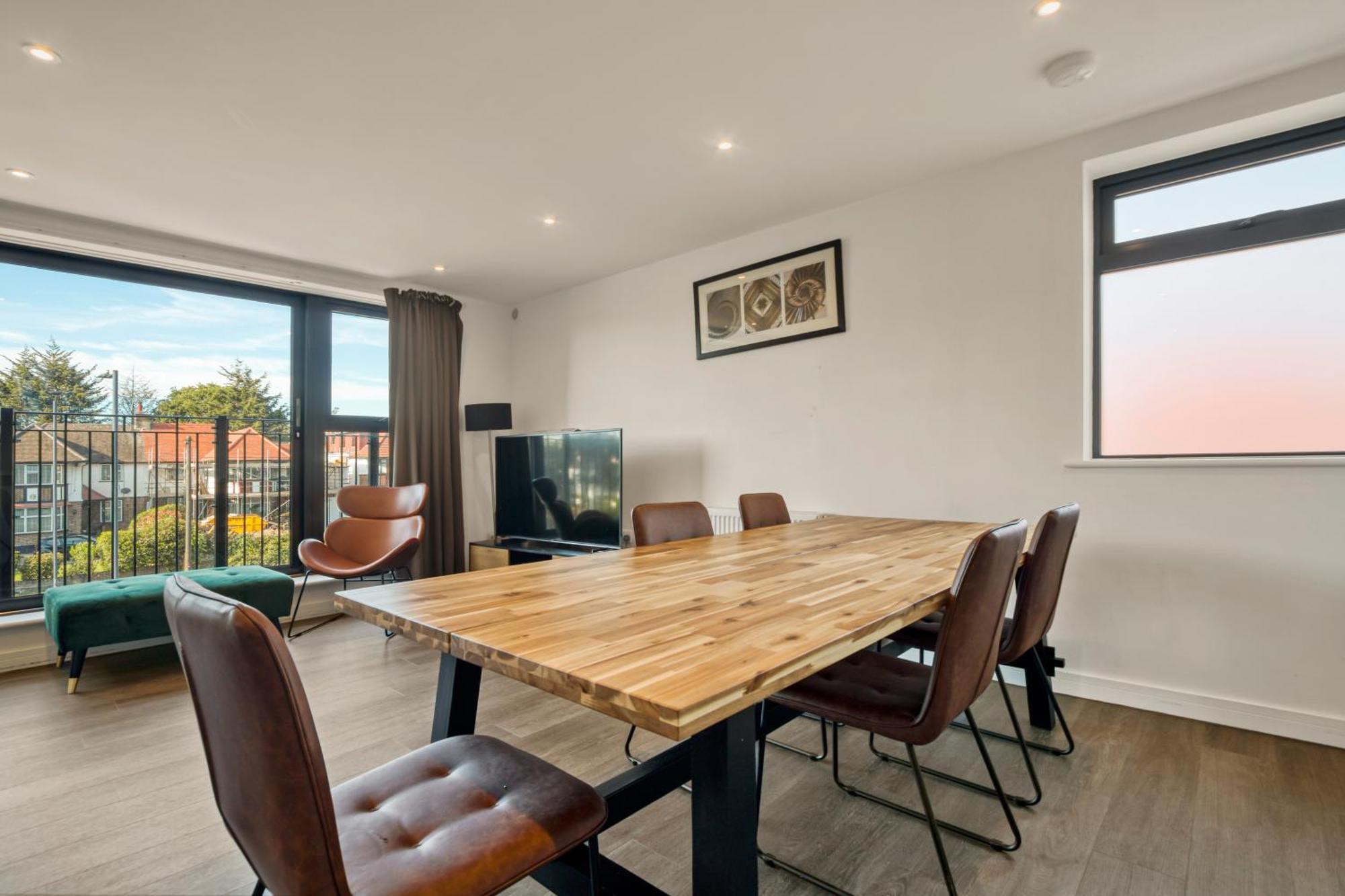 Апартаменты Modern Penthouse In Wembley Лондон Экстерьер фото